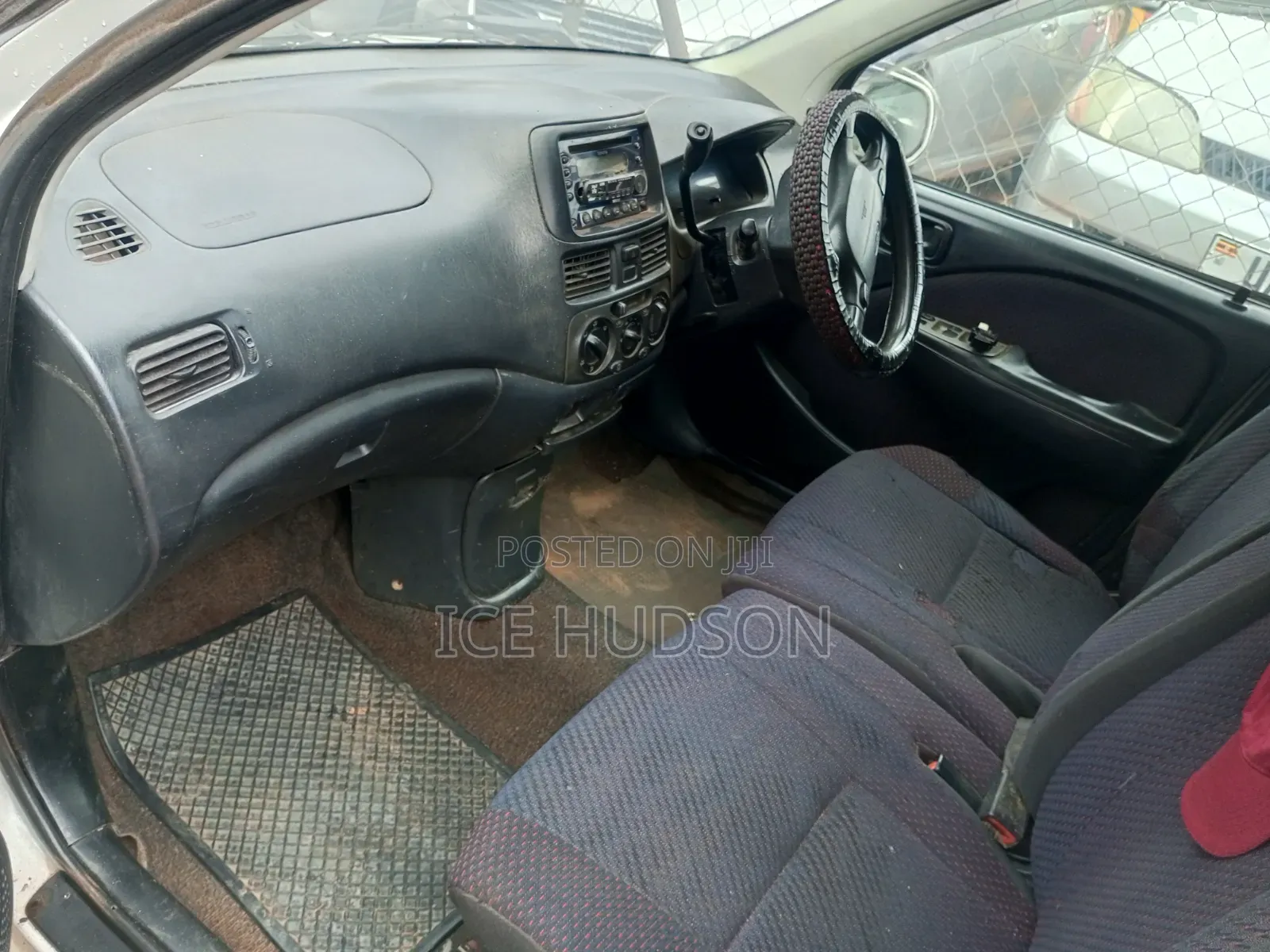 Toyota Raum 2000 White