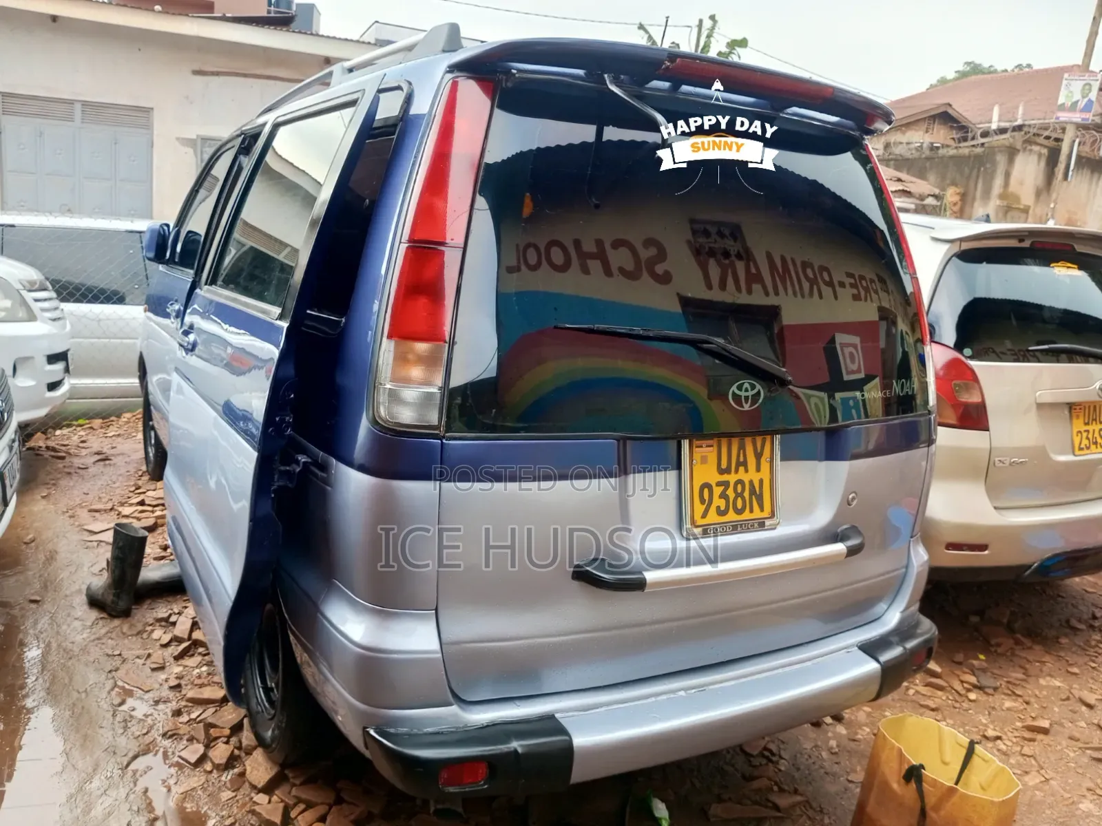 Toyota LiteAce Noah 1999 Blue