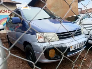 Toyota LiteAce Noah 1999 Blue