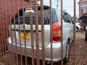 Toyota Wish 2004 Silver