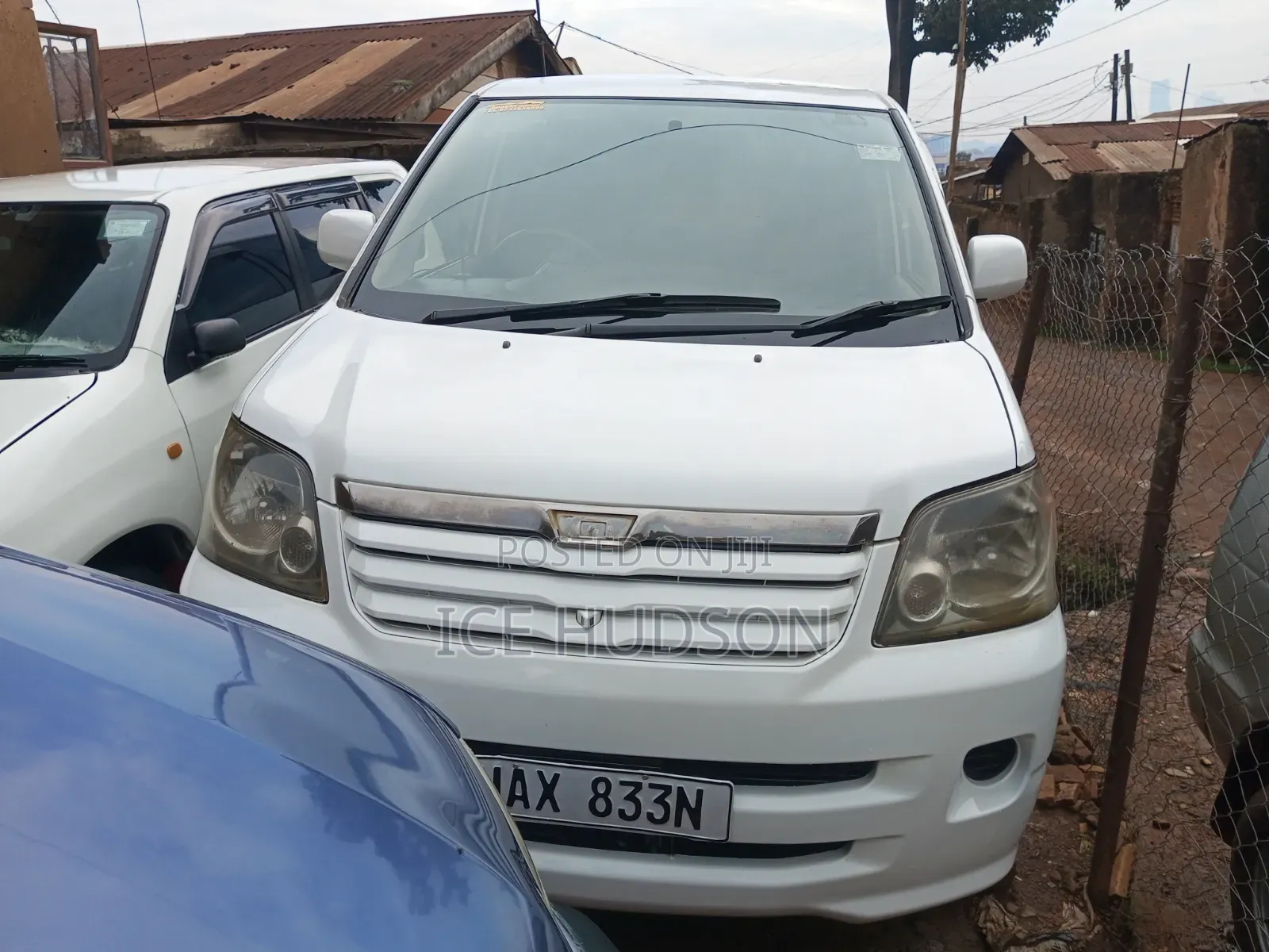 Toyota Noah 2005 White