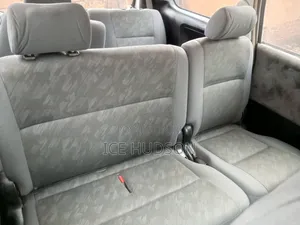 Toyota Noah 2005 White