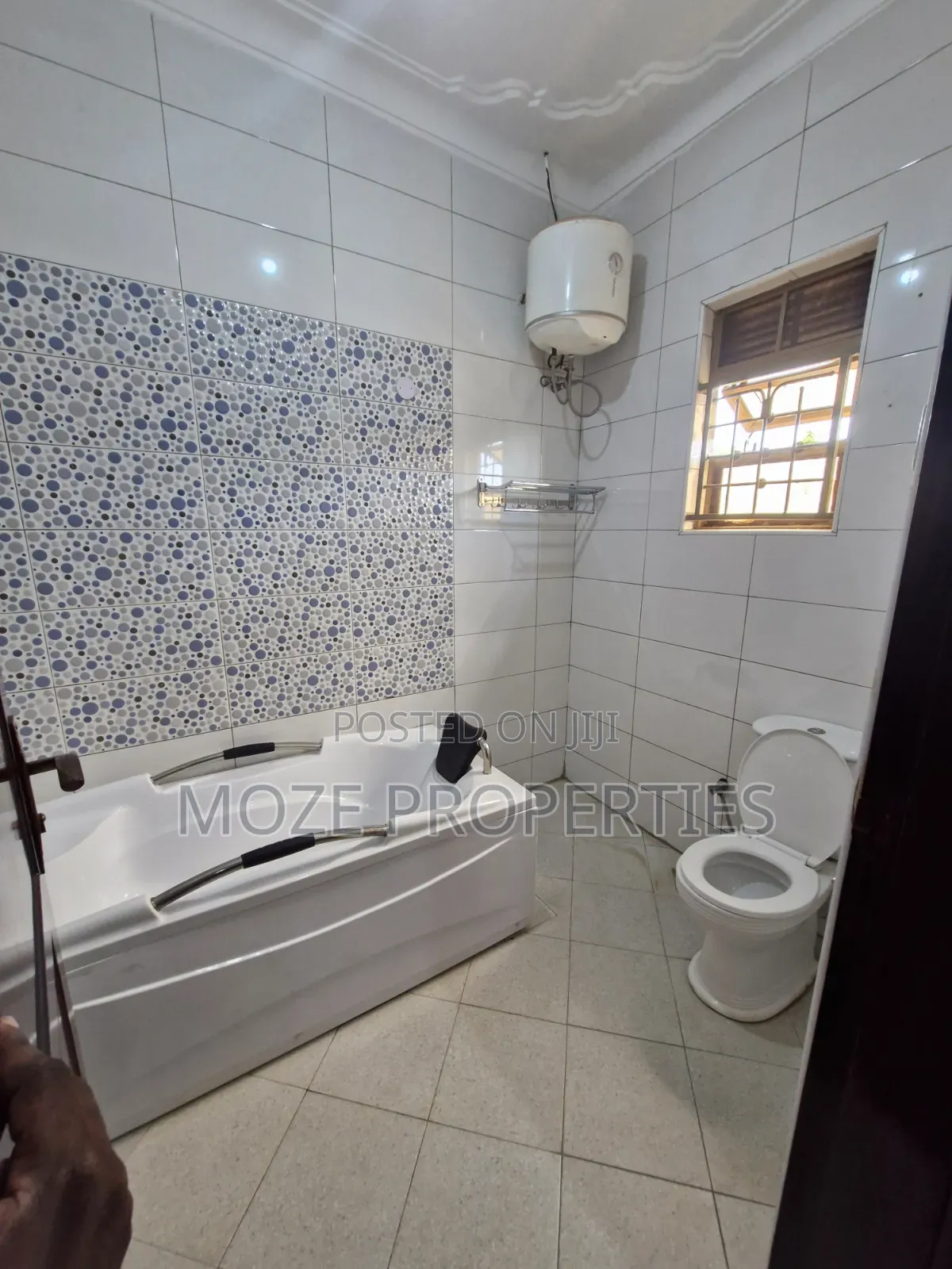 4bdrm Bungalow in Kira, Central Division for rent