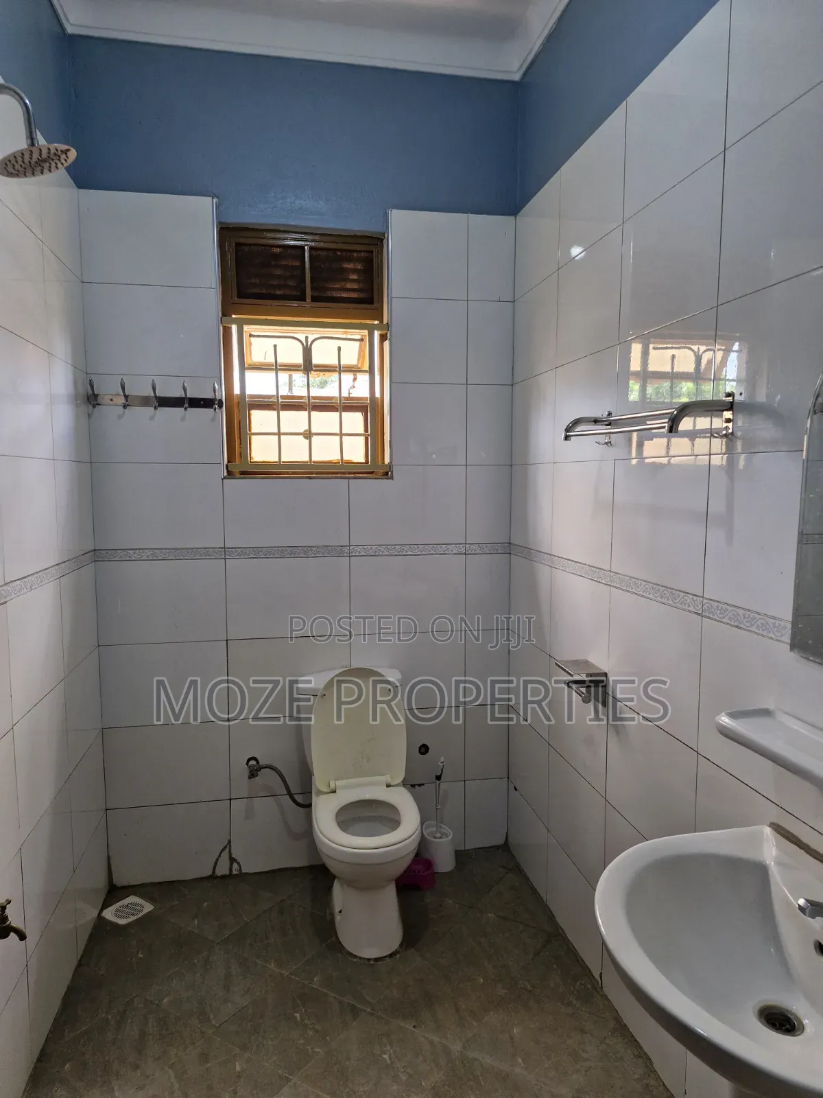 4bdrm Bungalow in Kira, Central Division for rent