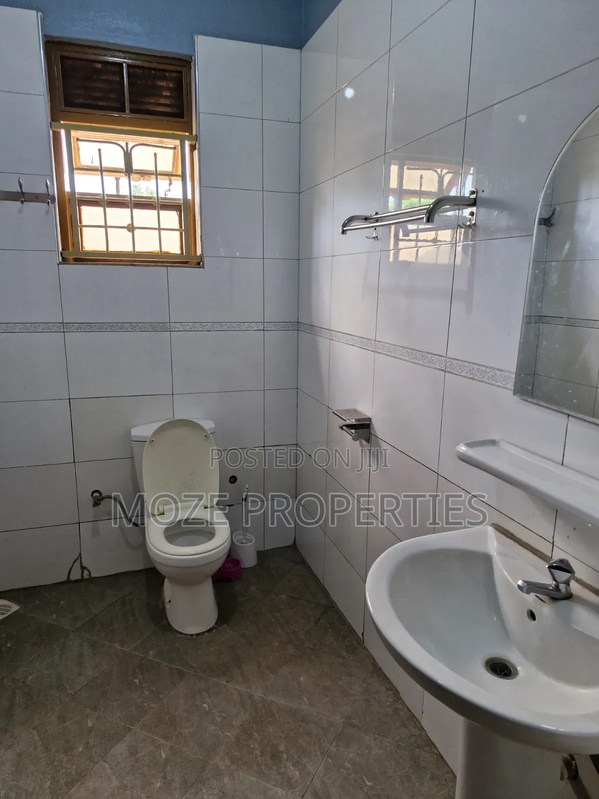 4bdrm Bungalow in Kira, Central Division for rent