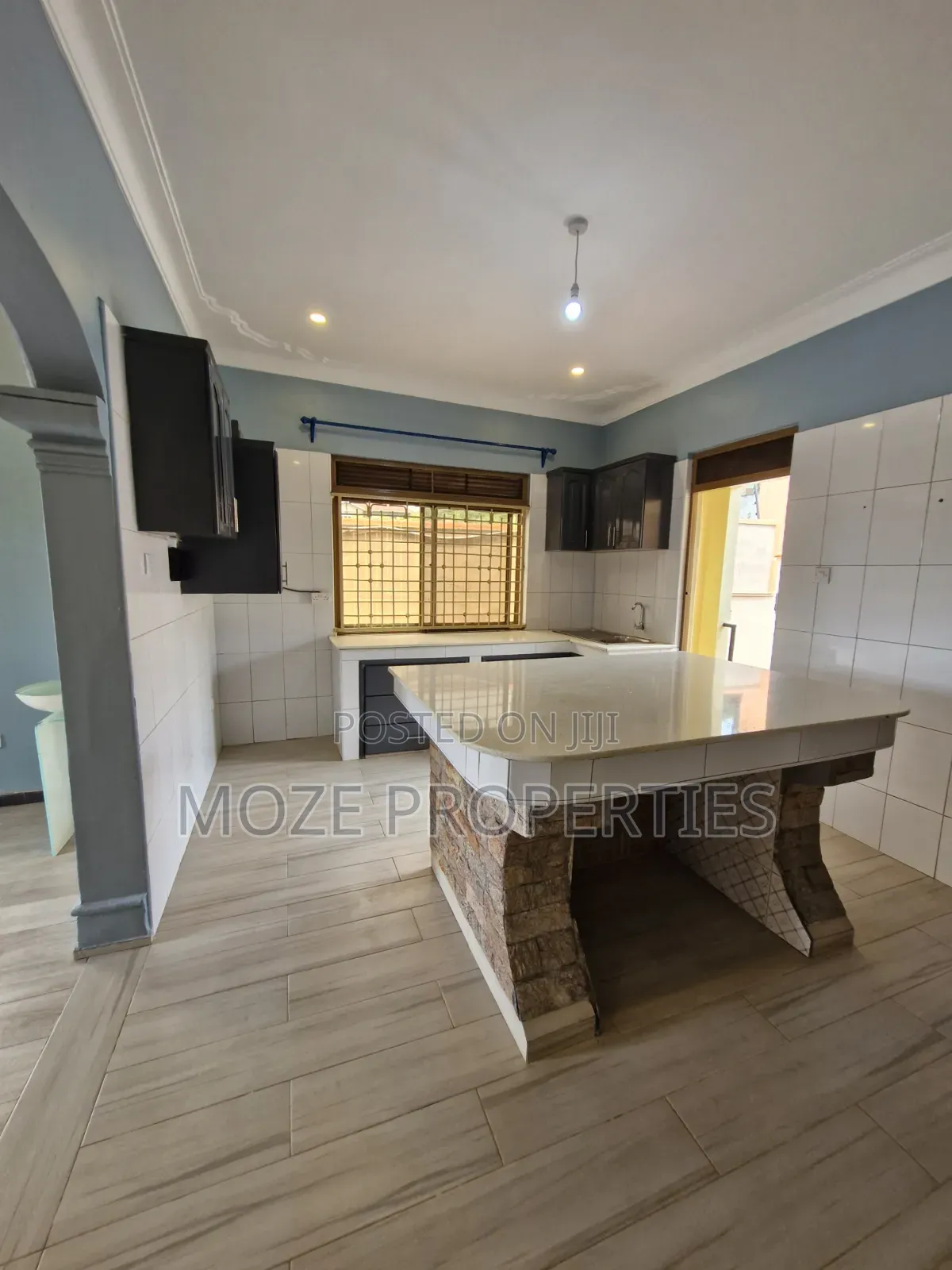 4bdrm Bungalow in Kira, Central Division for rent