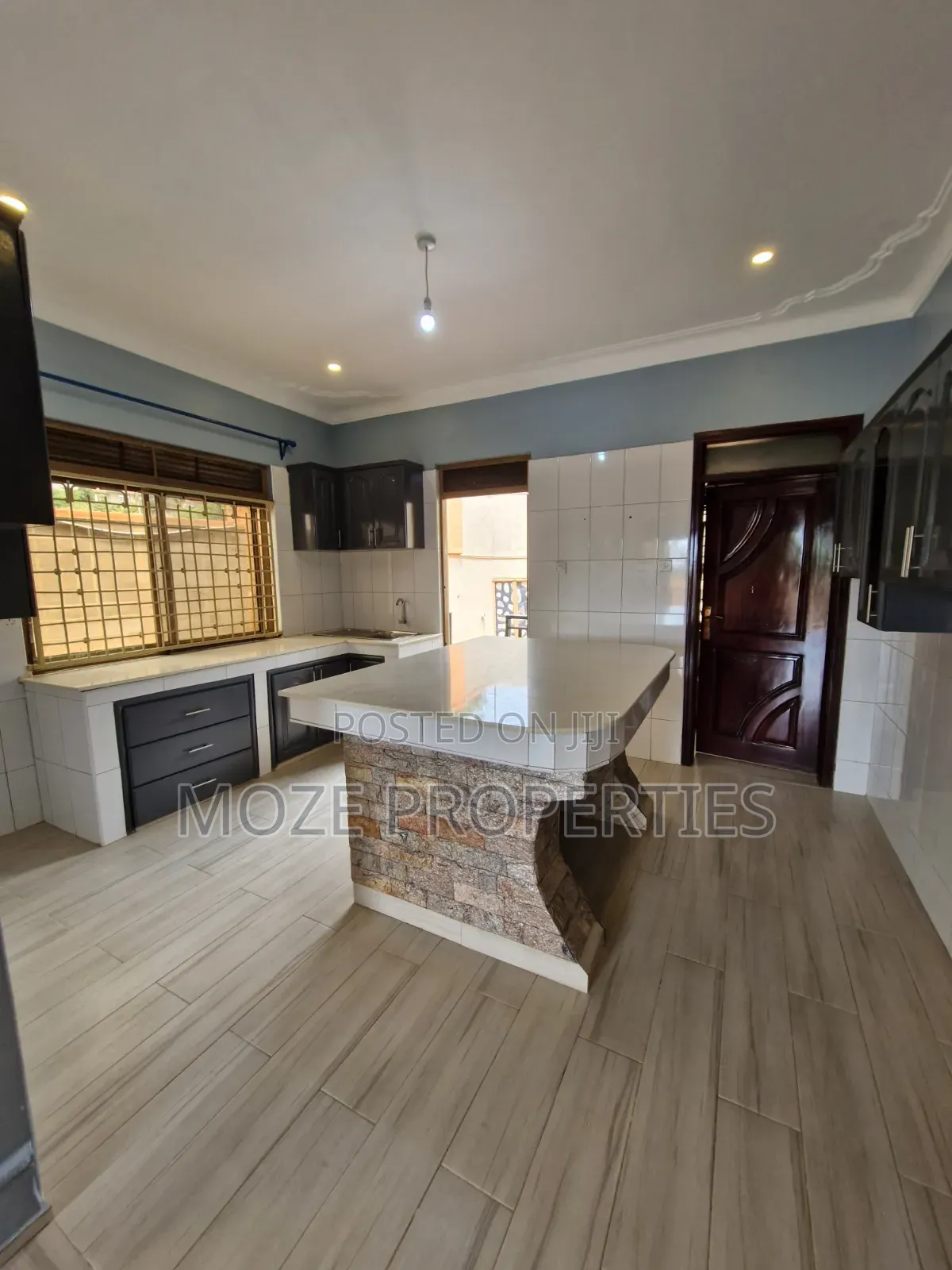 4bdrm Bungalow in Kira, Central Division for rent