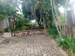 4bdrm Duplex in Kololo Property, Central Division for rent