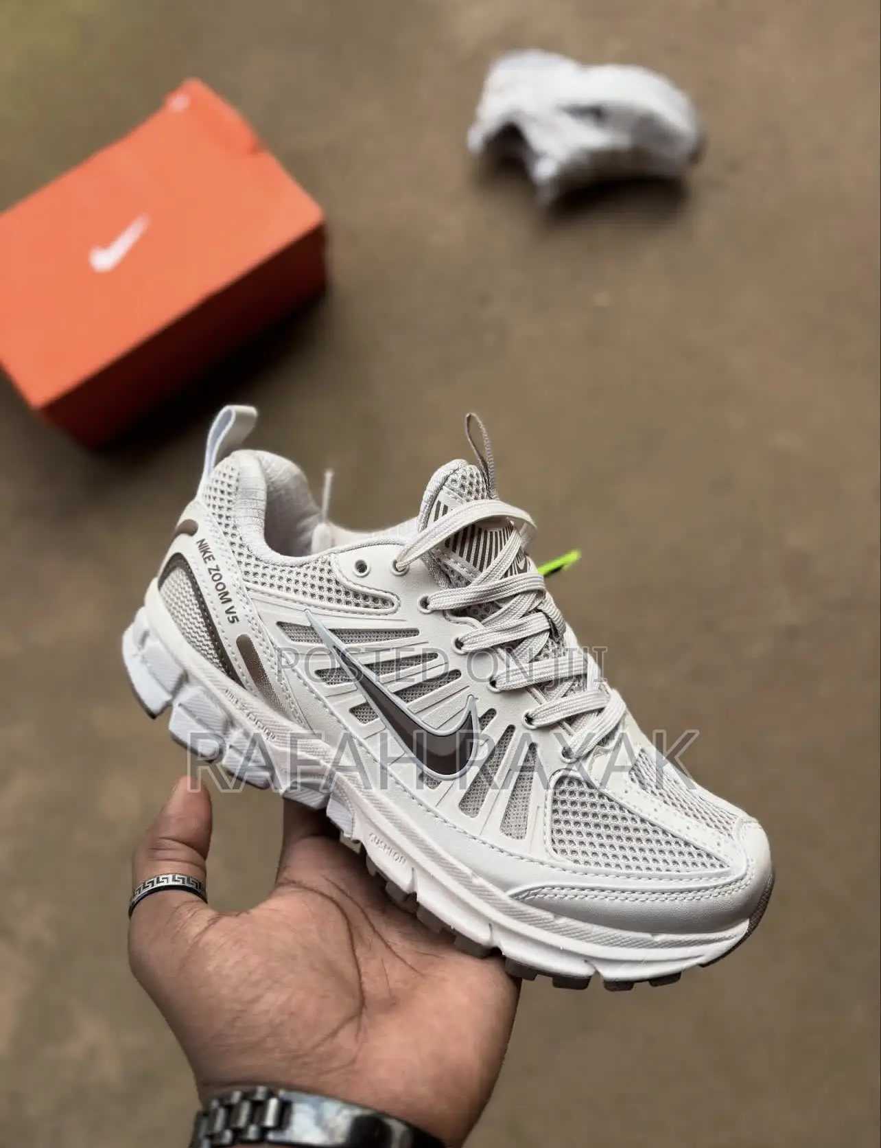 Nike Air Max Moto X Nike Zoom V5 Trainers