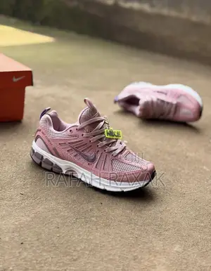 Pearl Pink Nike Air Zoom V5 Trainers