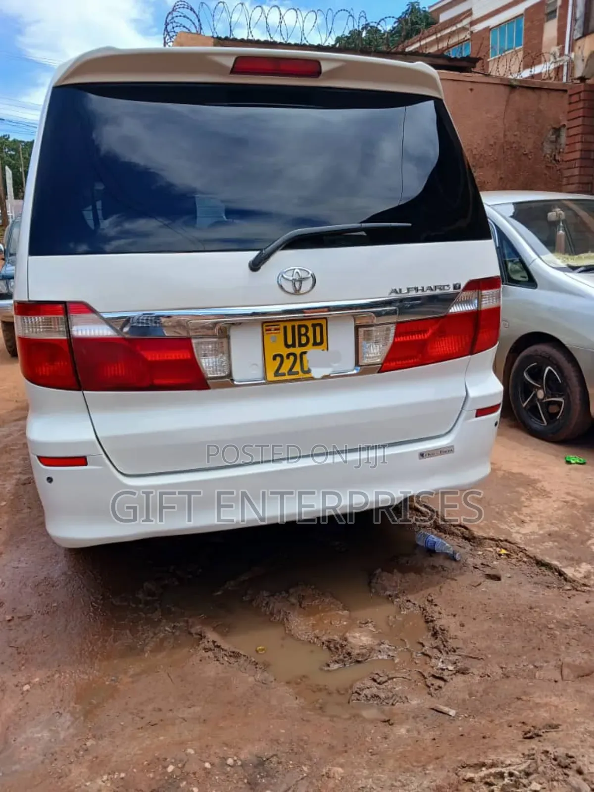 Toyota Alphard 2007 White