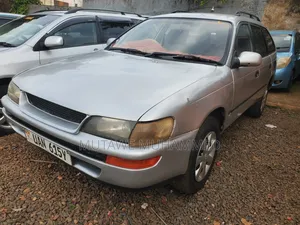 Toyota Corolla 1999 Silver