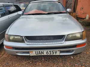 Toyota Corolla 1999 Silver