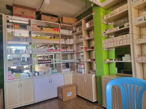 Retail Pharmacy Onsale