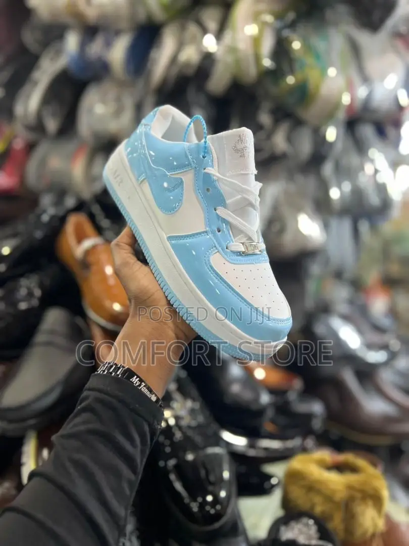 Original Nike in Blue and White Color