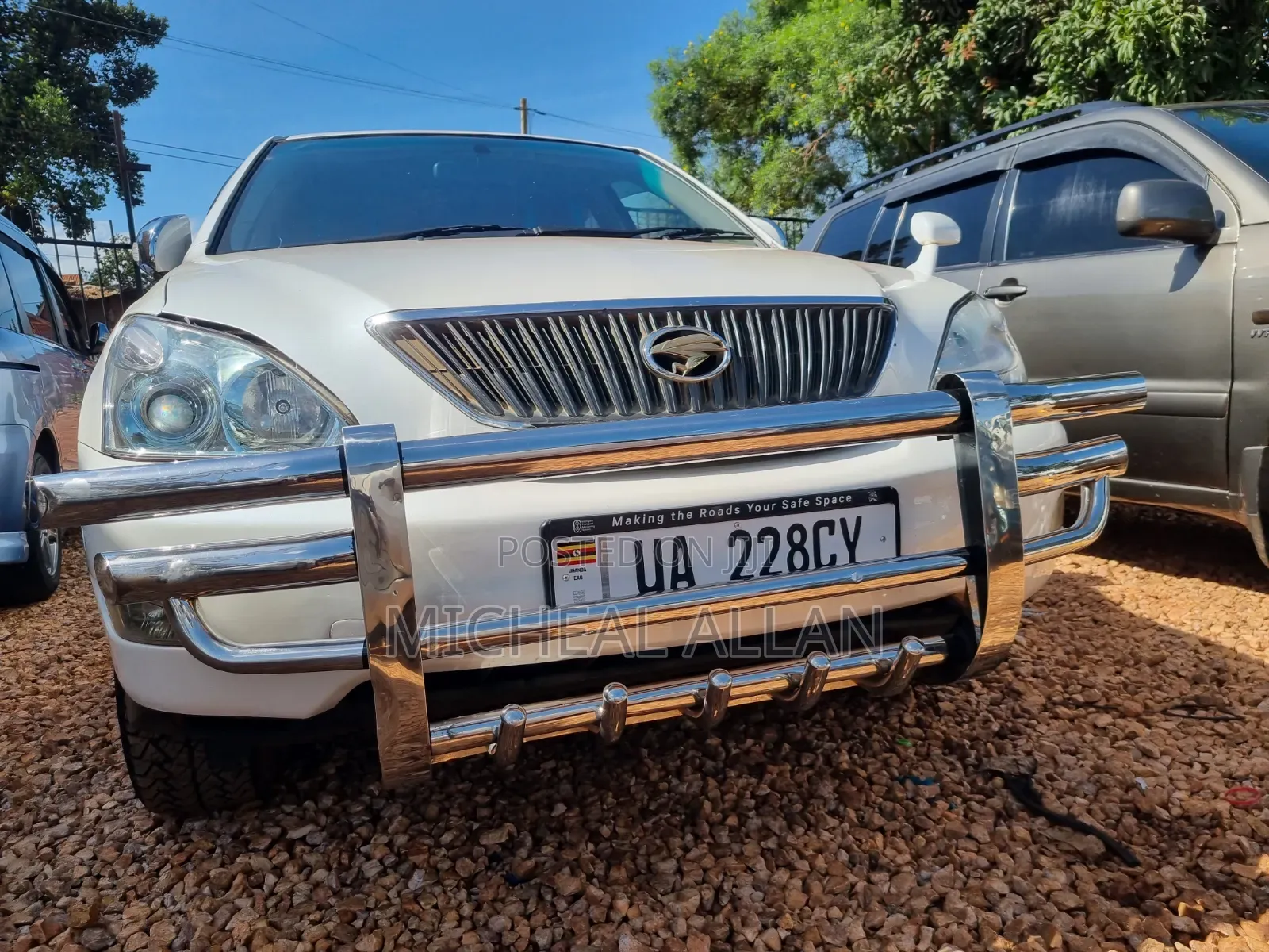 Toyota Harrier 2.4 2008 White