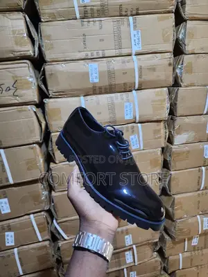 Shiny Men’S Shoes