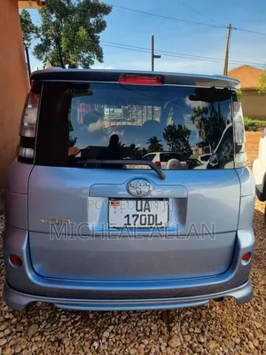 Toyota Sienna 2011 Blue