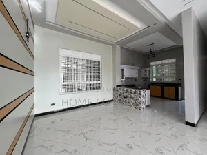 4bdrm Bungalow in Entebbe Rd Kitende, Central Division for sale
