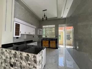 4bdrm Bungalow in Entebbe Rd Kitende, Central Division for sale