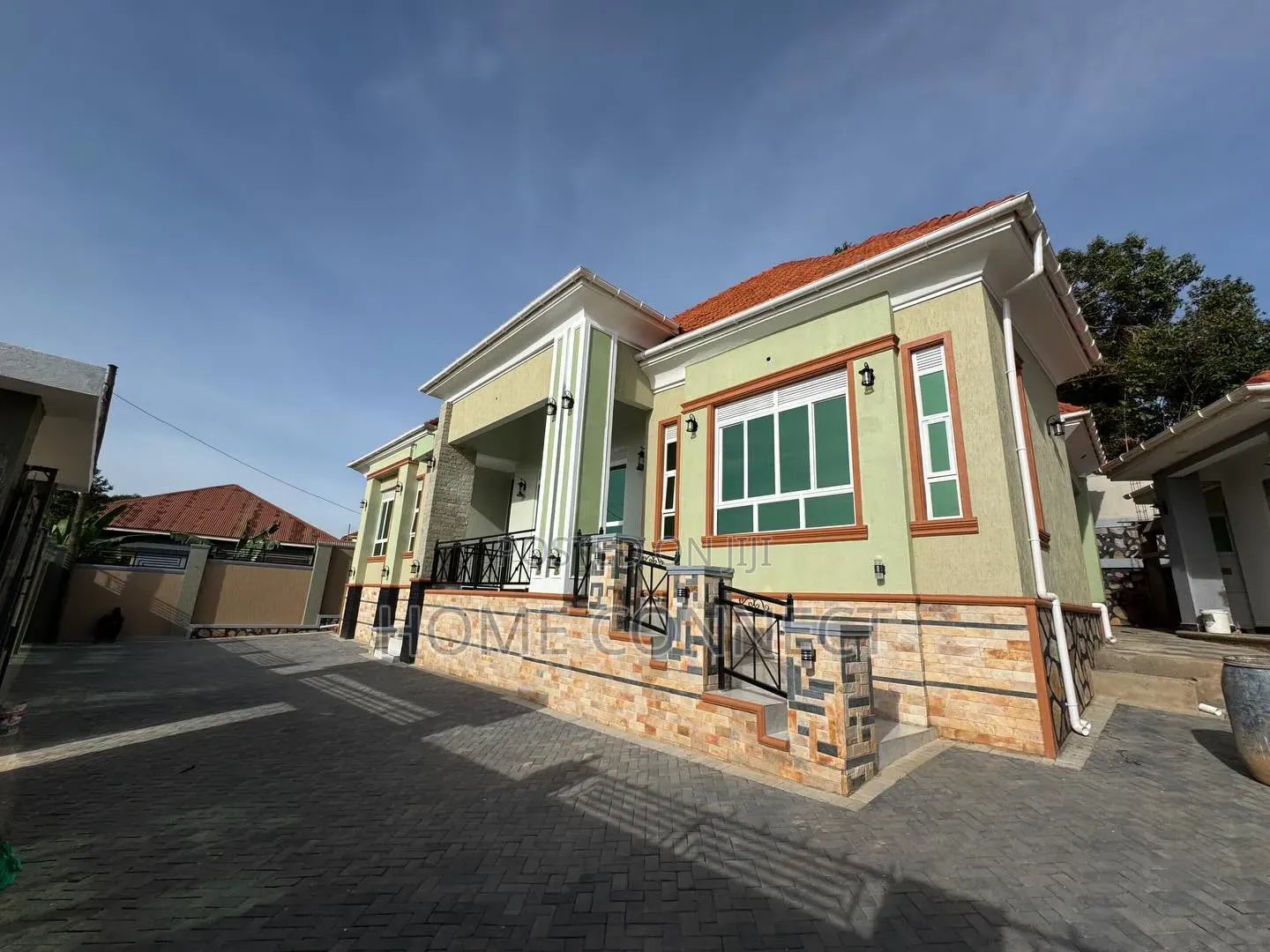 4bdrm Bungalow in Entebbe Rd Kitende, Central Division for sale