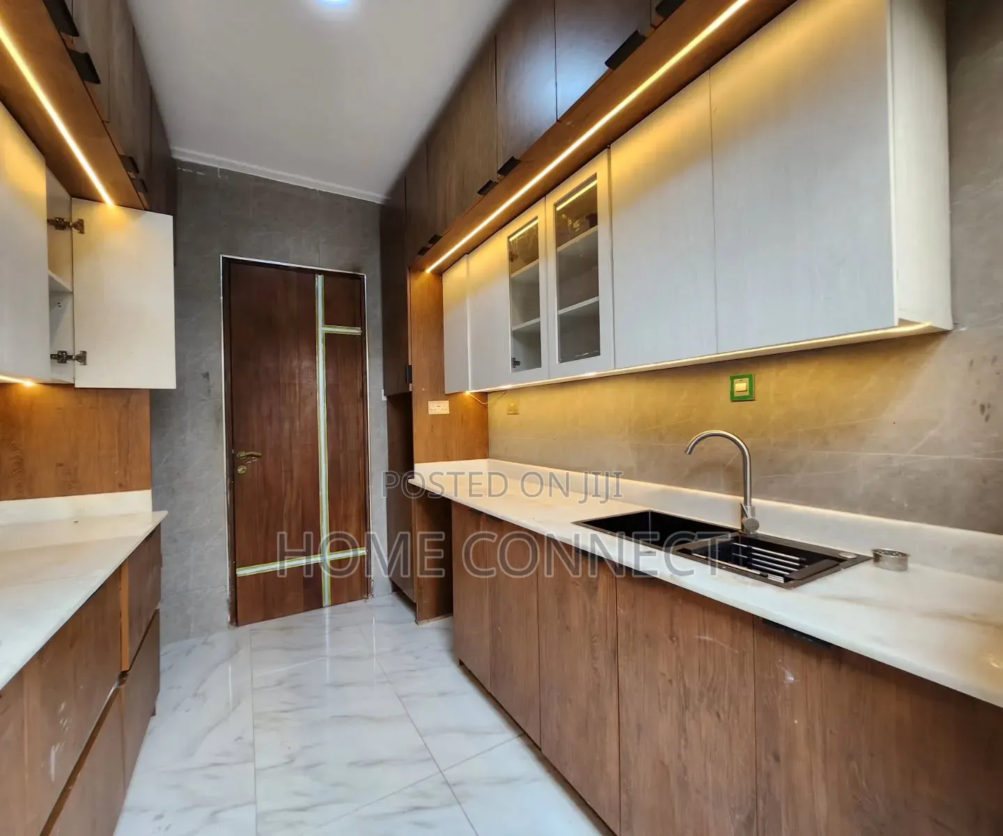 3bdrm Townhouse / Terrace in Kyanja, Central Division for rent