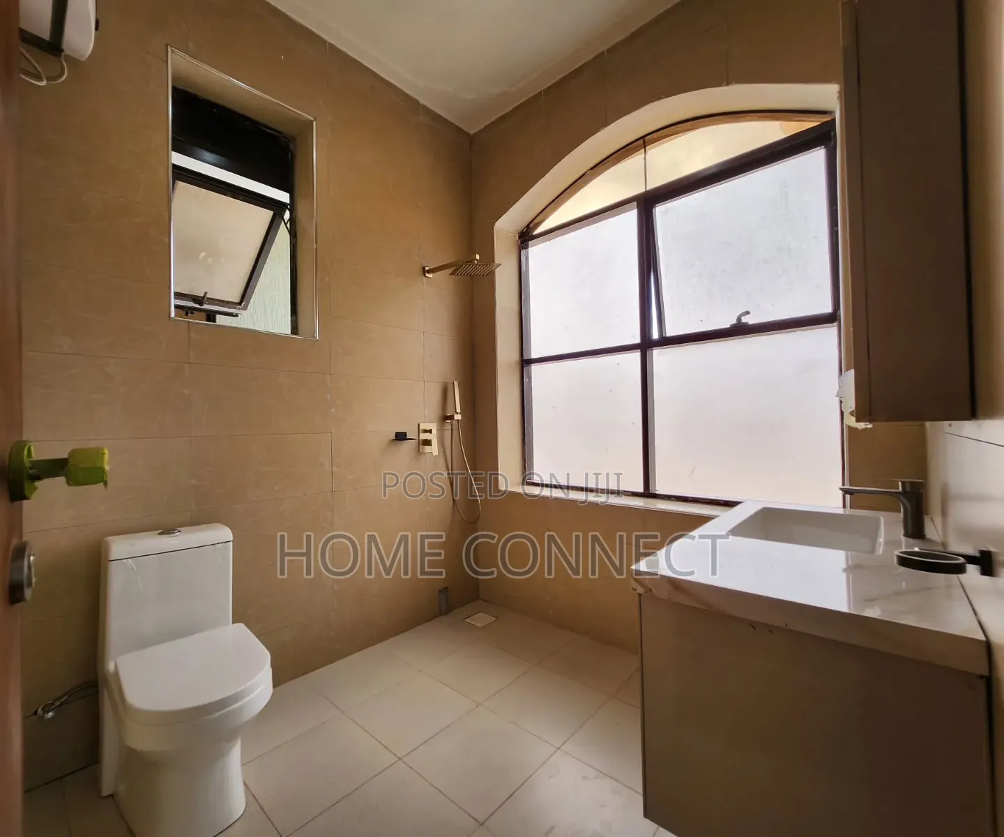 3bdrm Townhouse / Terrace in Kyanja, Central Division for rent