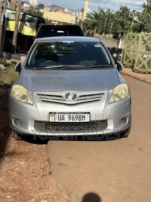 Toyota Auris 2014 Silver
