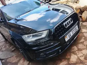 Audi Q3 2.0 TDI 140hp 2014 Black