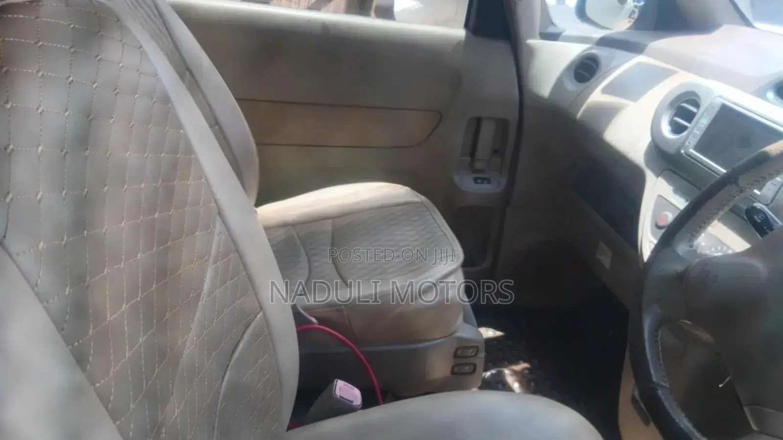 Toyota Porte 2008 Silver