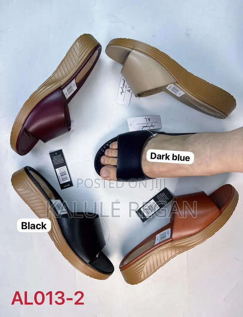 Ladies Comfortable Soft Shoes