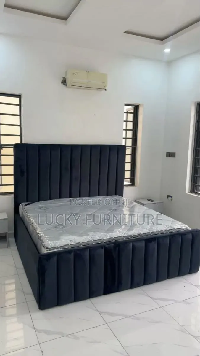 Five Inch Line Bed