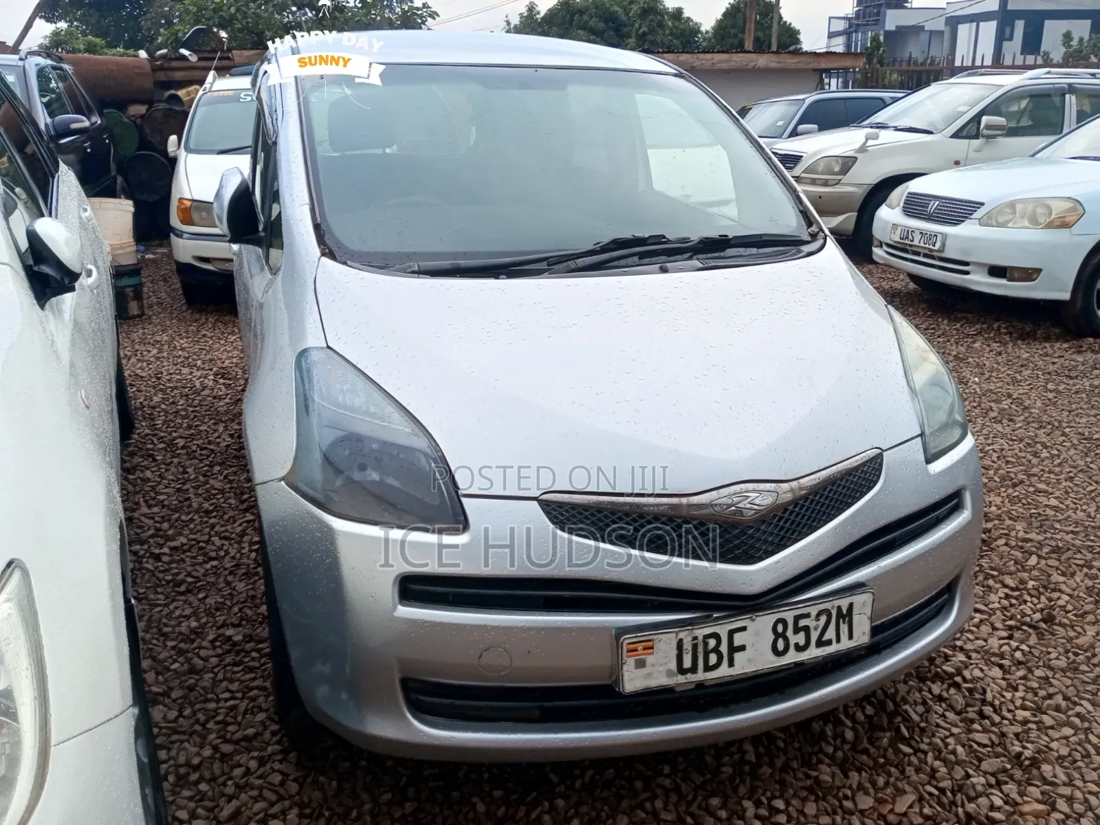Toyota Ractis 2010