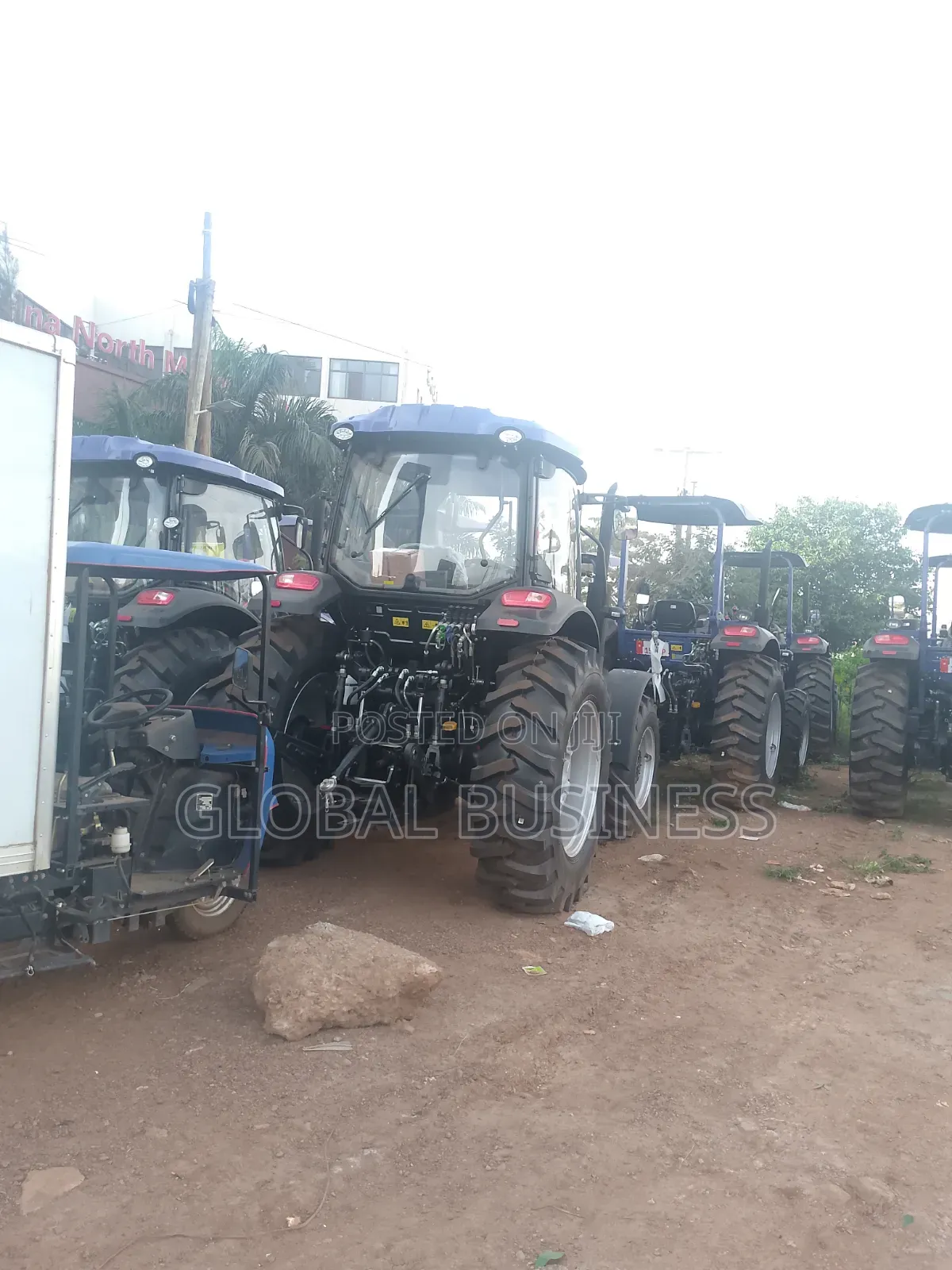 90hp Heavy Duty Commercial Farm Tractor – Power You Can Trust