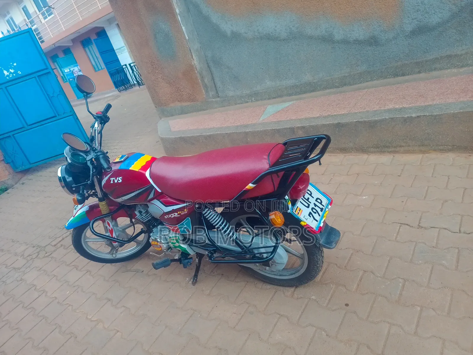 TVS HLX 125 2024 Red