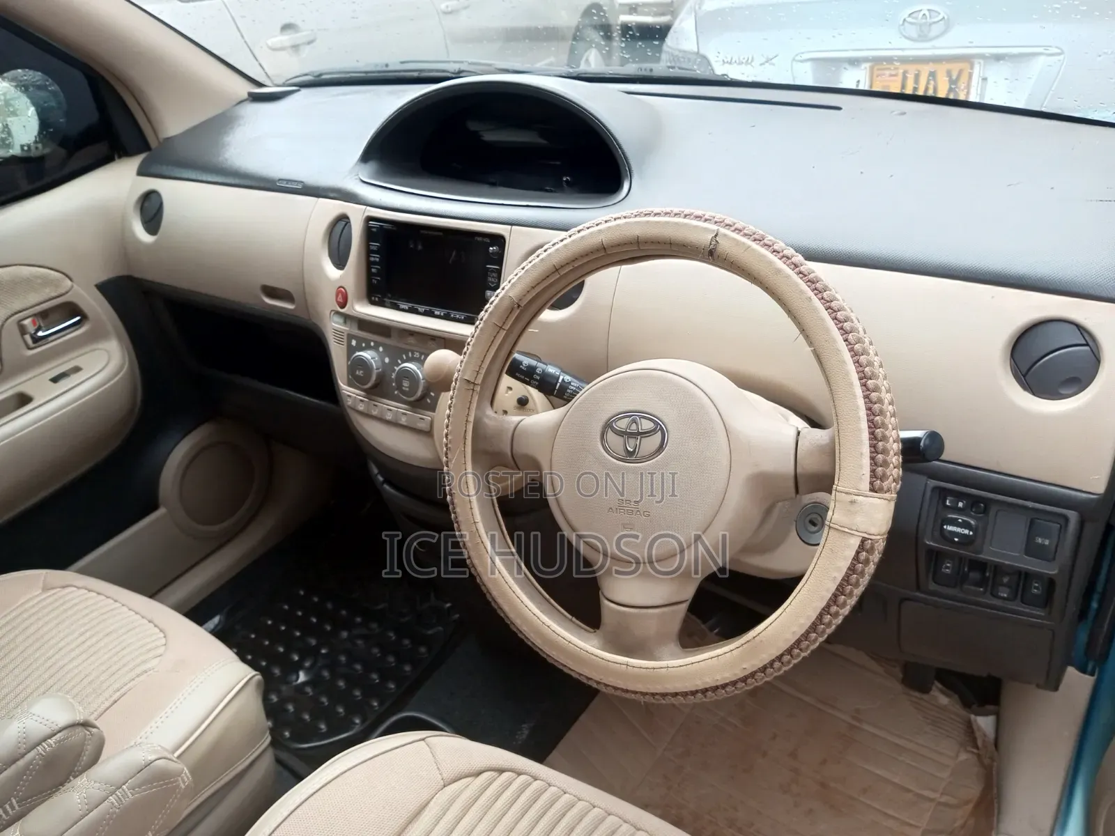 Toyota Sienta 2008