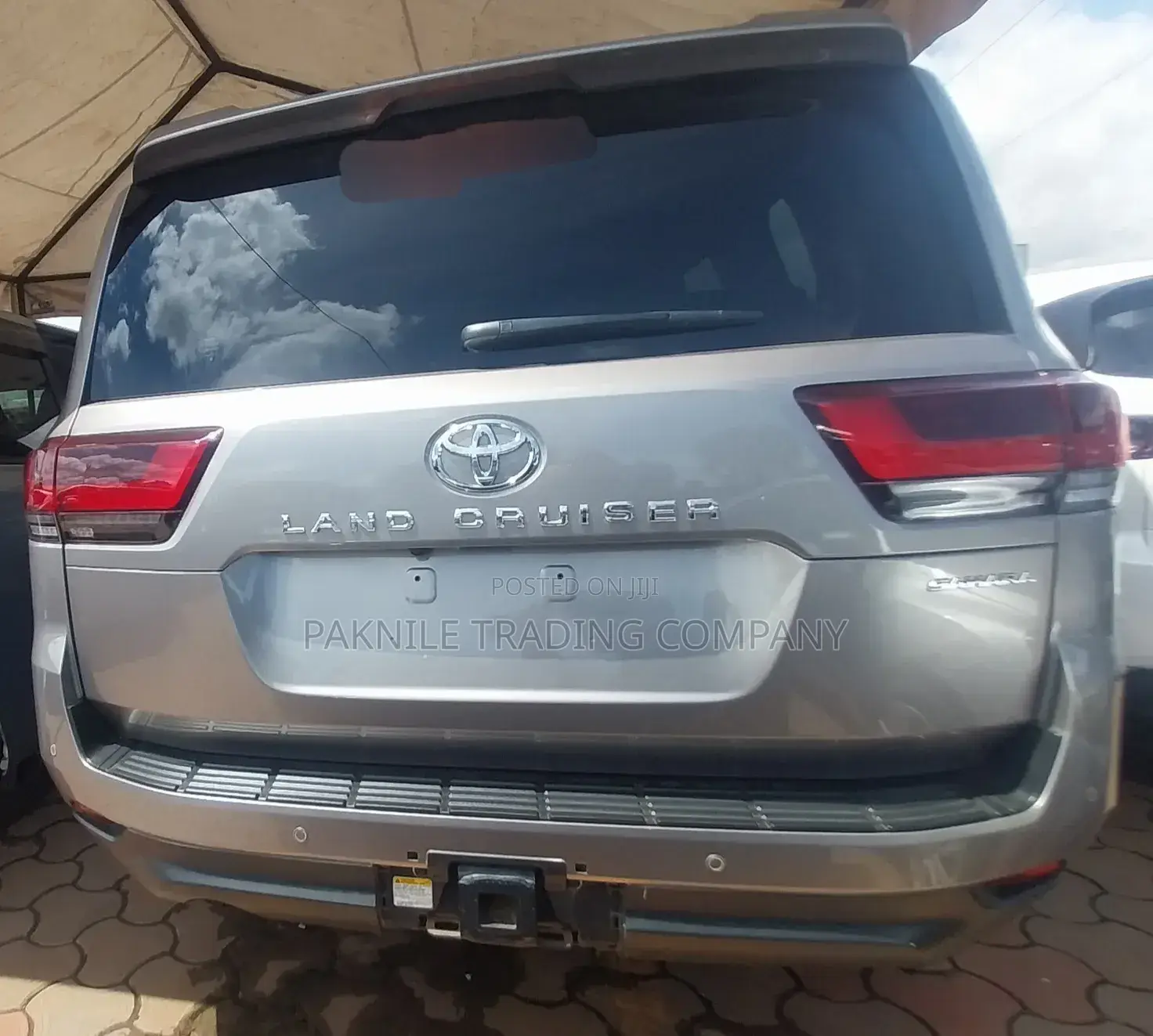 Toyota Land Cruiser 2023 Gold