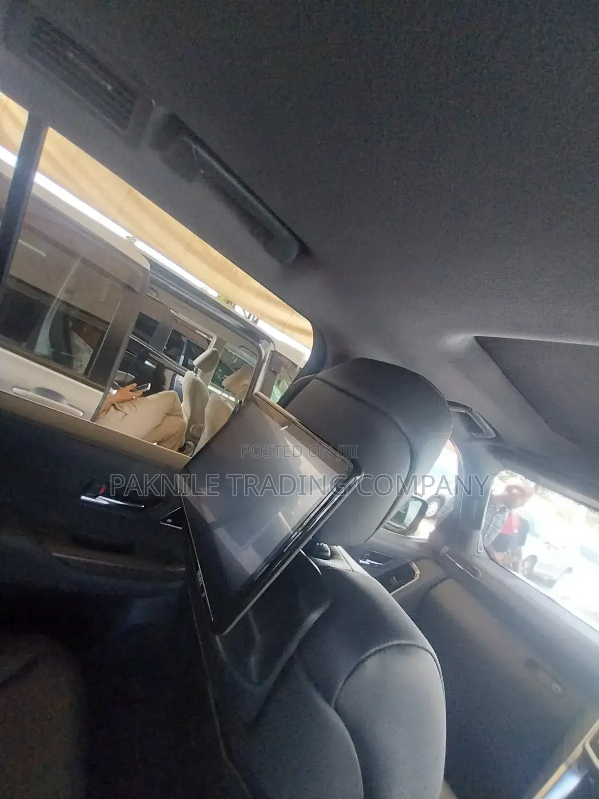 Toyota Land Cruiser 2023 Gold