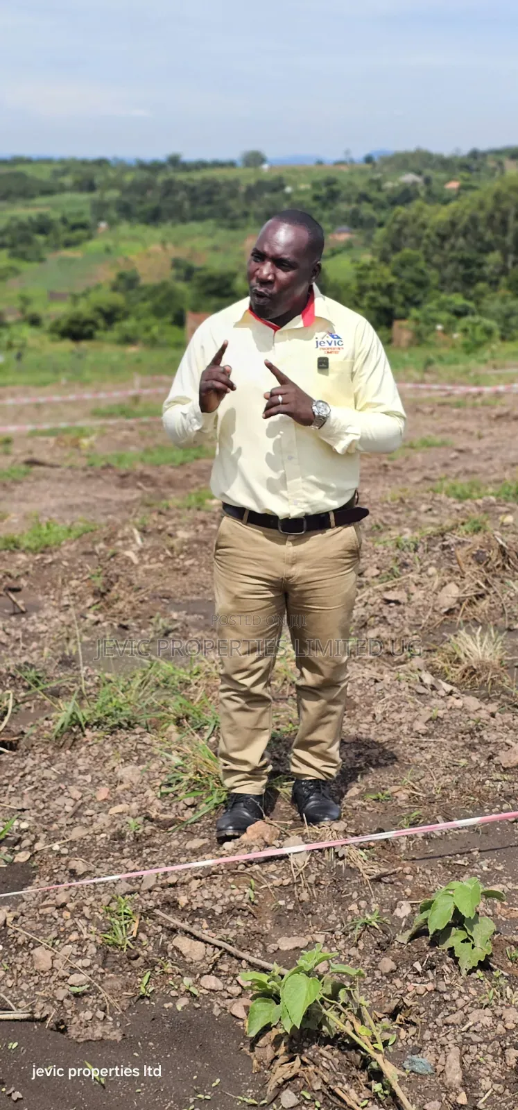 Namayumba Plots for Sale Along Hoima Road