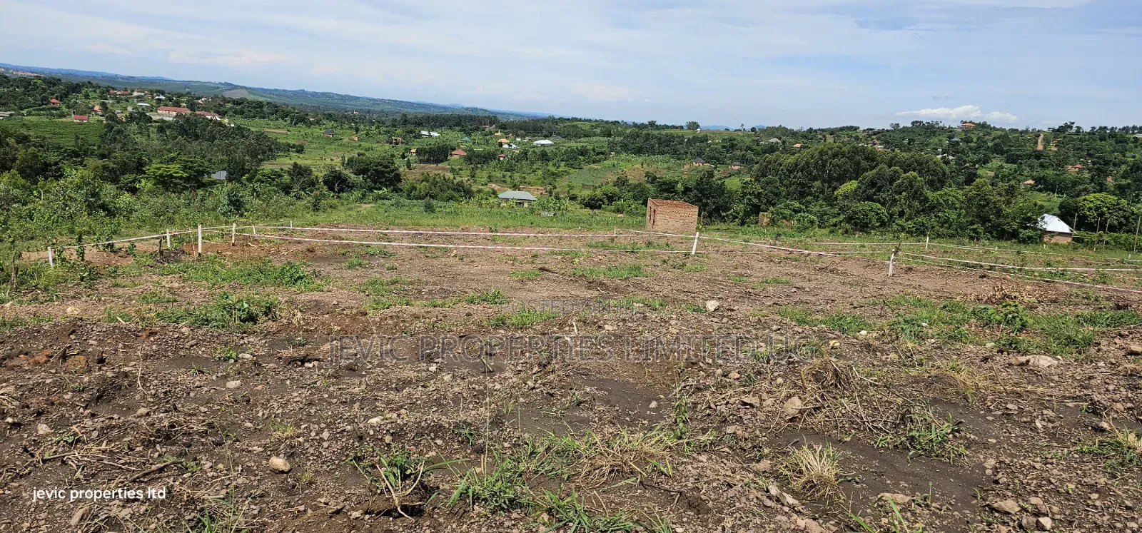 Namayumba Plots for Sale Along Hoima Road