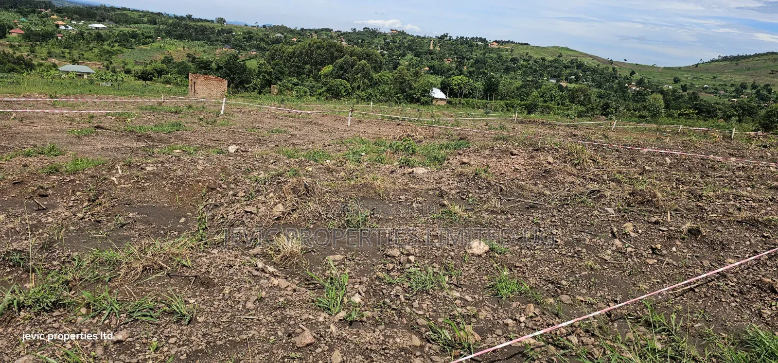 Namayumba Plots for Sale Along Hoima Road