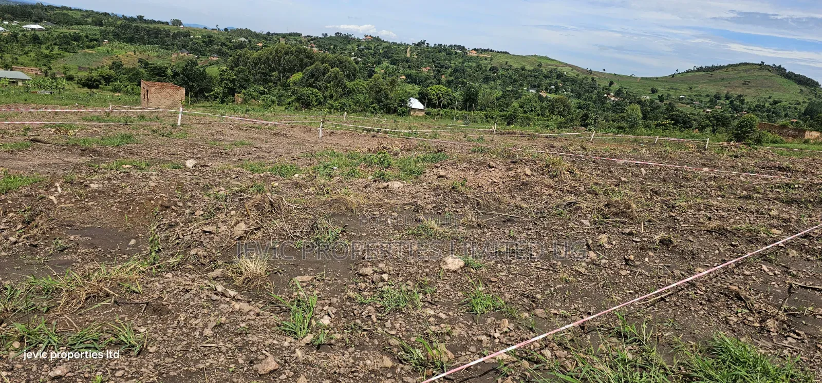 Namayumba Plots for Sale Along Hoima Road
