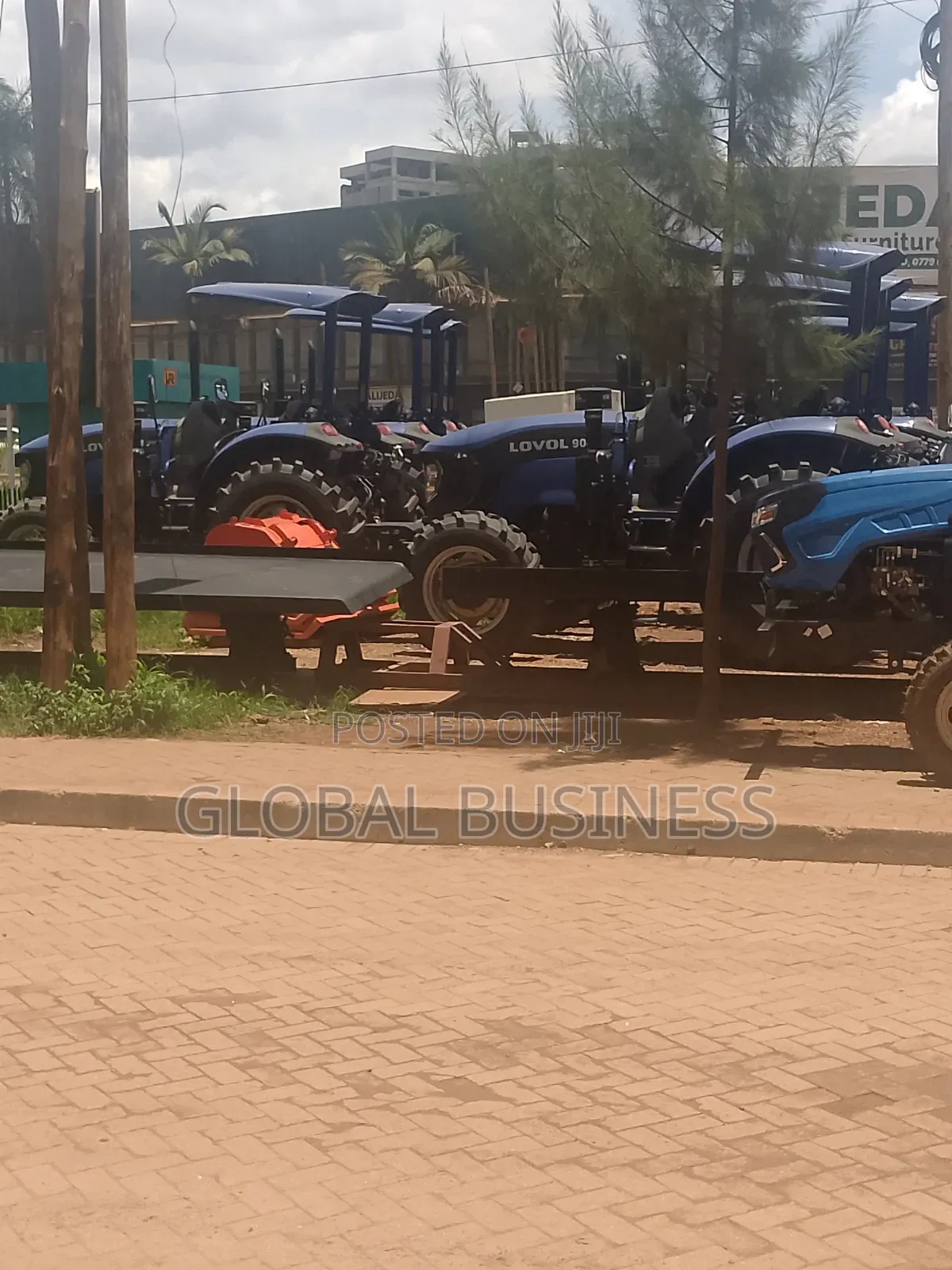Powerful 90hp Farm Tractor – High Performance Reliable