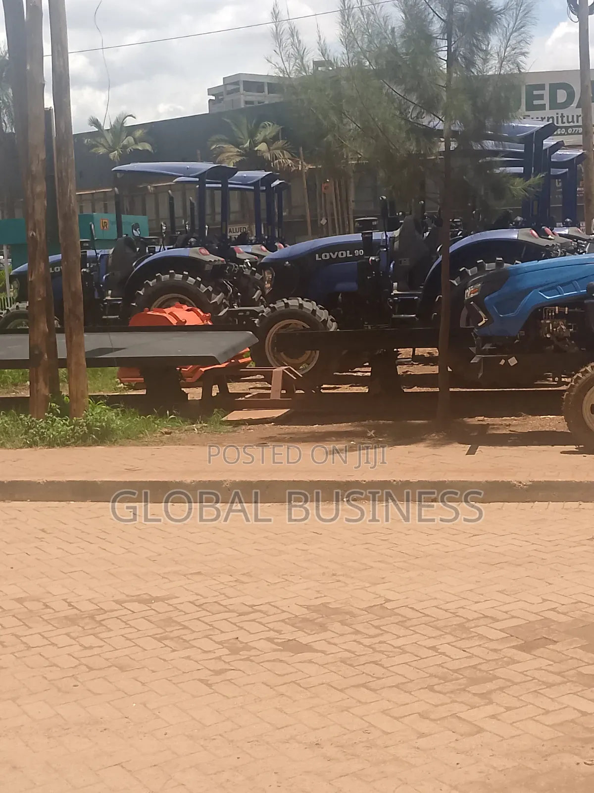 Powerful 90hp Farm Tractor – High Performance Reliable