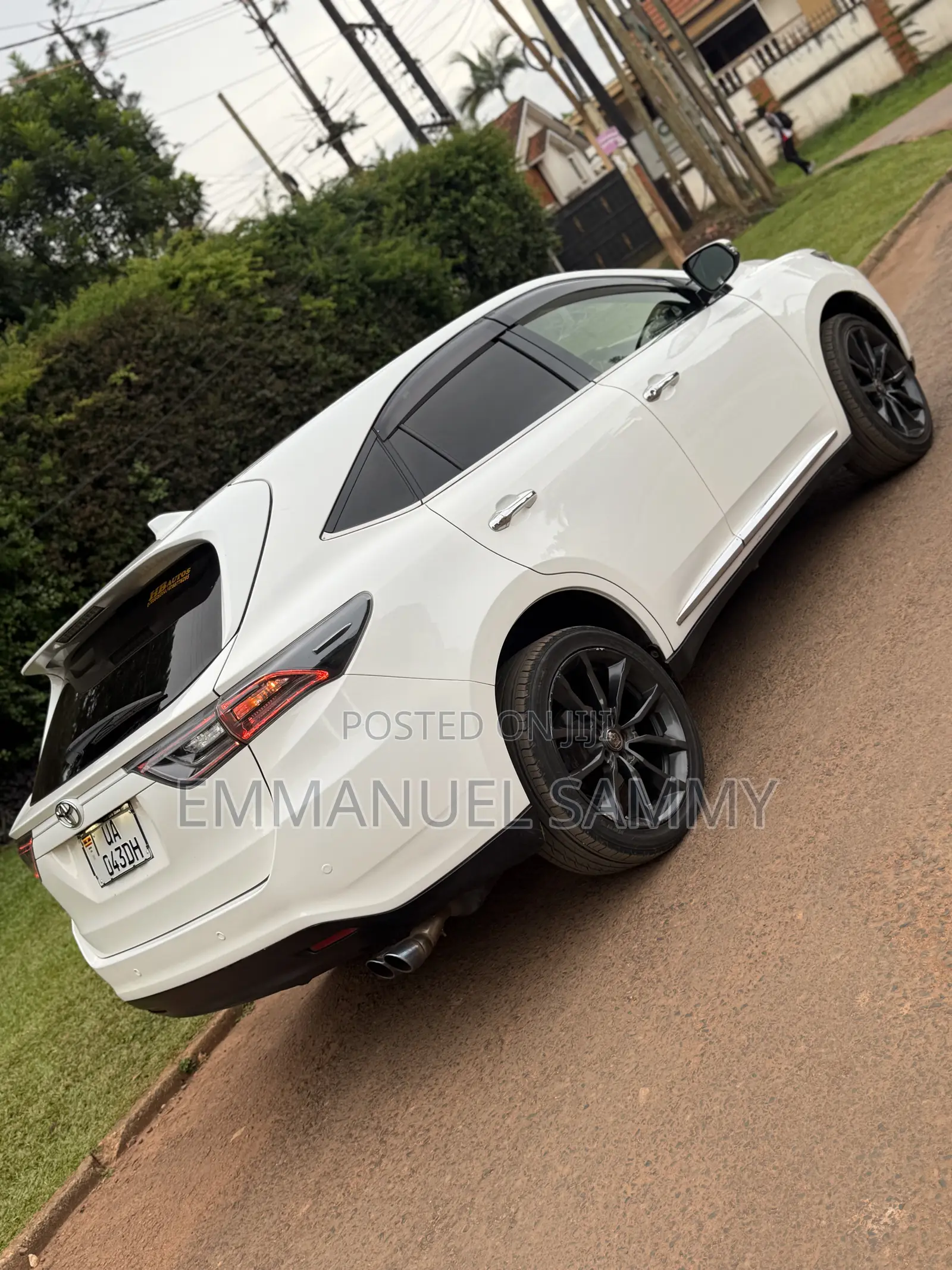 Toyota Harrier 2.0 2015 White