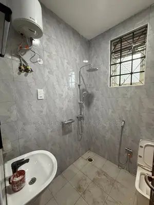 2bdrm Apartment in Yyyy, Central Division for rent