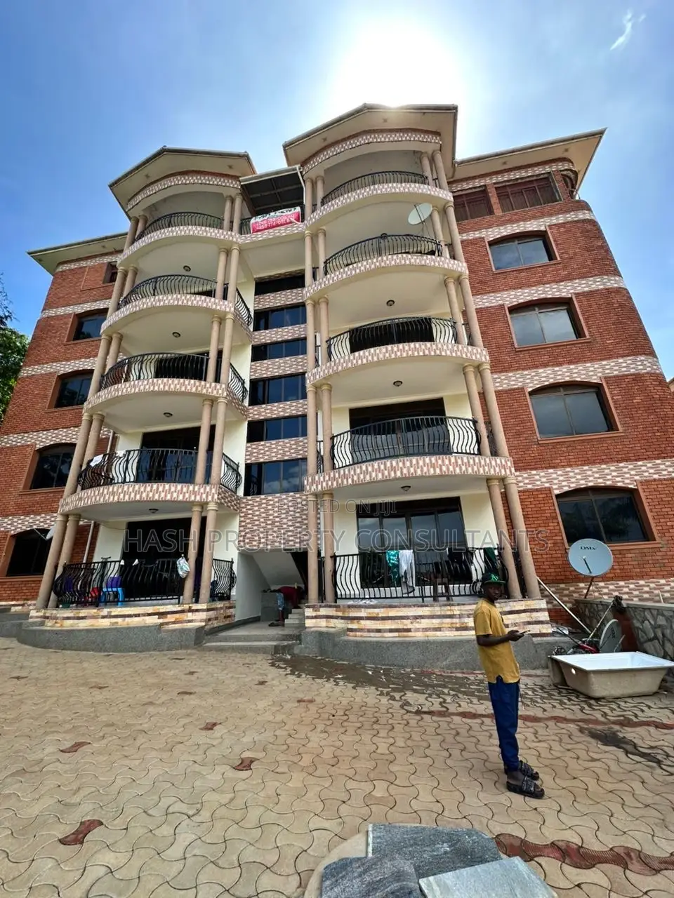 3bdrm Apartment in Muyunyo, Central Division for rent
