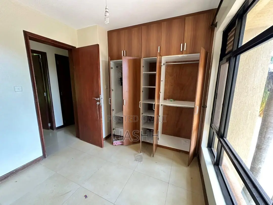 3bdrm Apartment in Hhhh, Central Division for rent