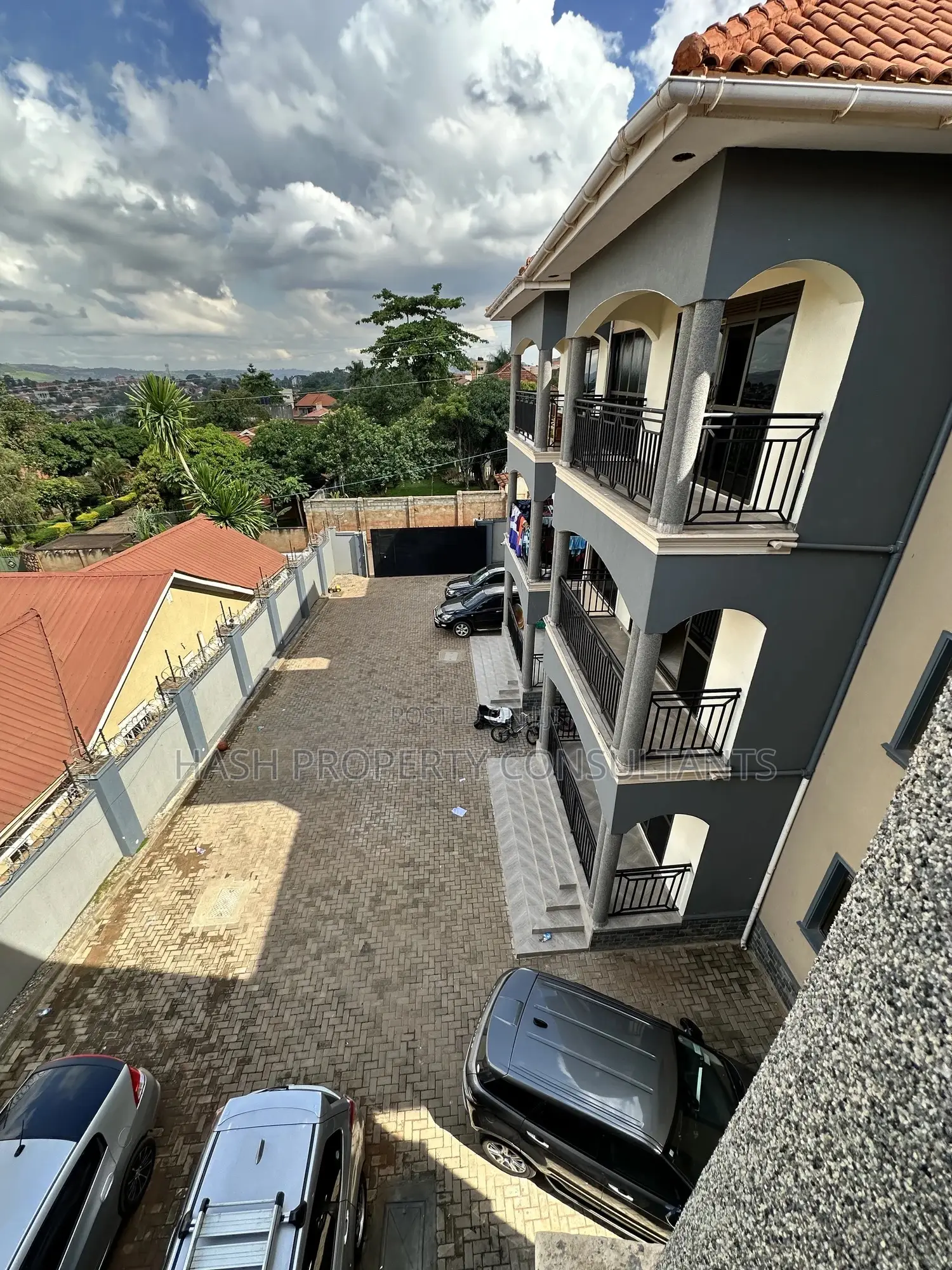 3bdrm Apartment in Yyyy, Central Division for rent
