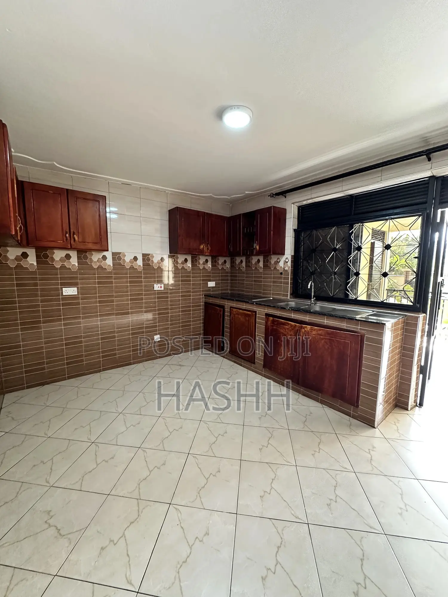 3bdrm Apartment in Lubowa, Central Division for rent
